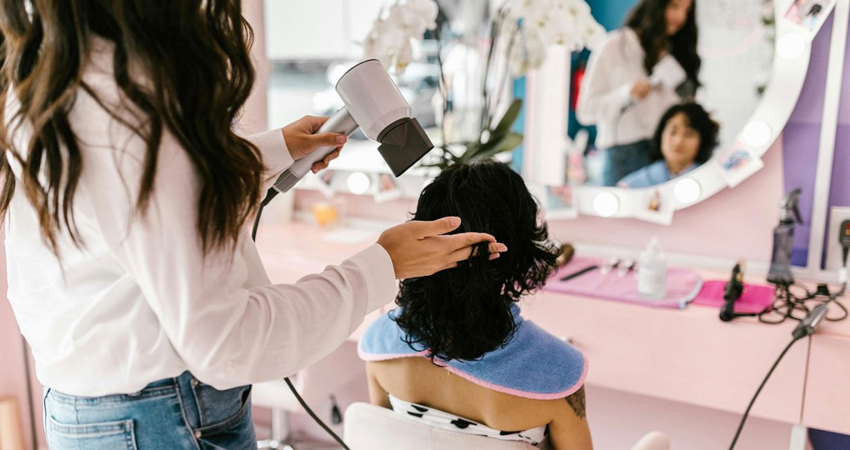 ¡Curso Gratis de Peluquería en Edutin Academy!